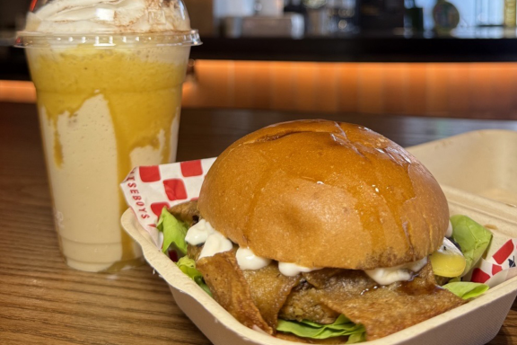 Maple Bacon Cheeseburger Wise Boys