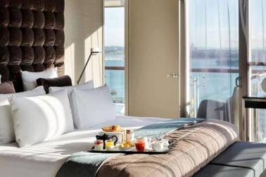 Pullman Hotel and Apartments