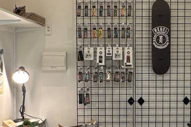 Rebel Fingerboards Queens Court