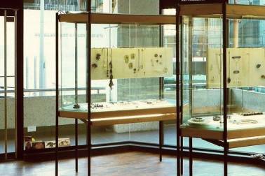 Fingers Gallery