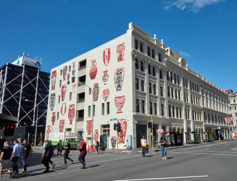 Maunga by Shane Cotton - a large scale artwork of 25 pots on a 5 storey heritage building in Auckland's Britomart.